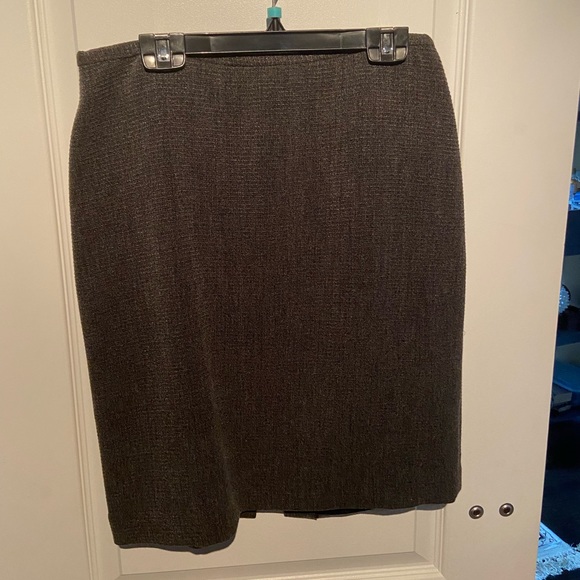 Simon Chang Jacket and Skirt Set - Picture 4 of 6